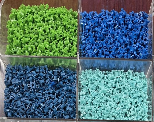 購入 電子コネクタのためのパーソナライズされたプラスチック注射鋳造ソリューション online manufacture
